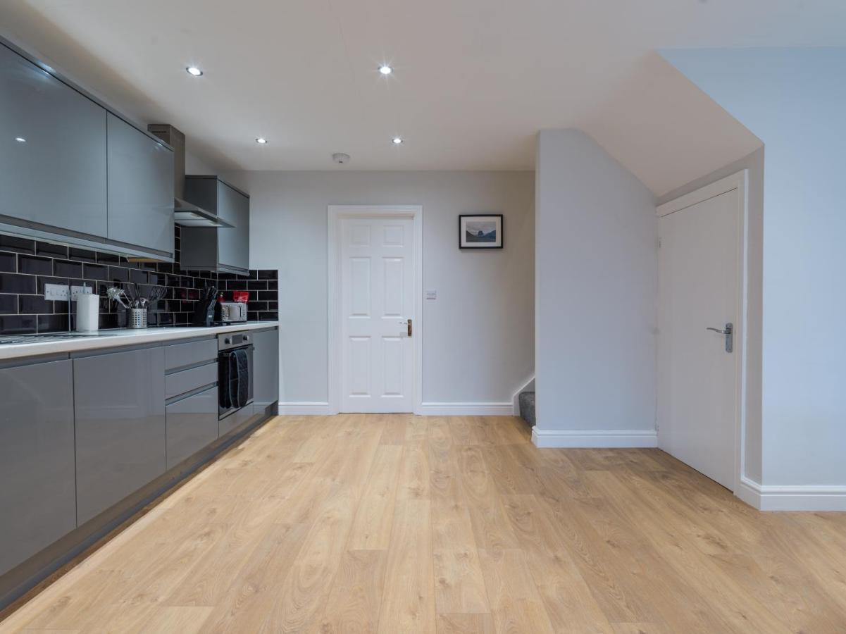 Charming 3-Bed House In Newcastle Upon Tyne Villa Buitenkant foto