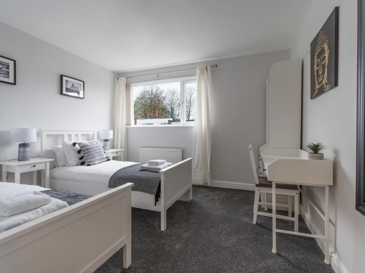 Charming 3-Bed House In Newcastle Upon Tyne Villa Buitenkant foto