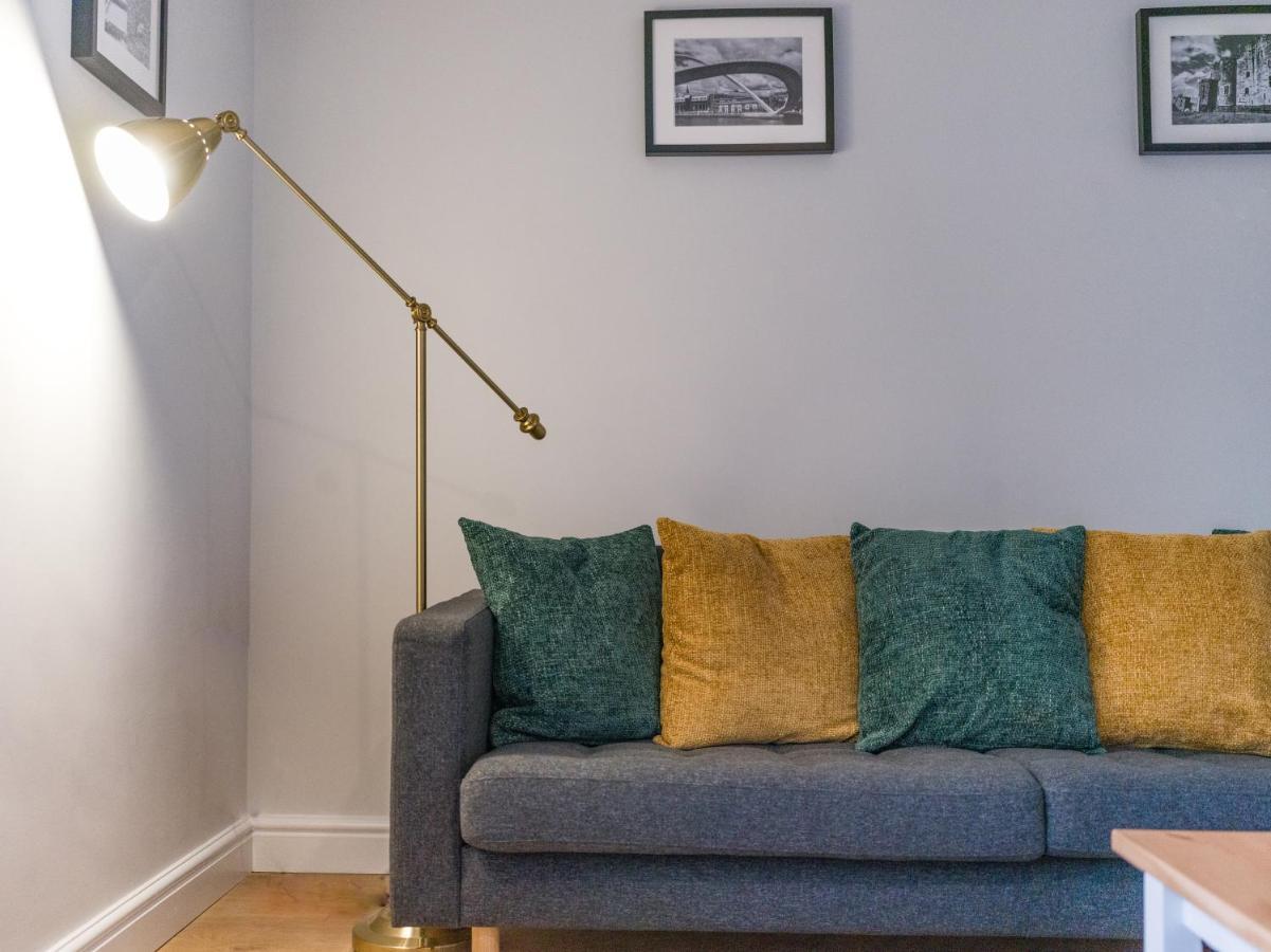 Charming 3-Bed House In Newcastle Upon Tyne Villa Buitenkant foto