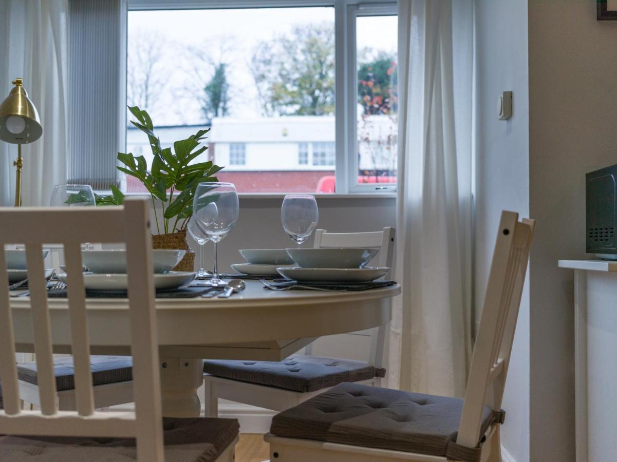 Charming 3-Bed House In Newcastle Upon Tyne Villa Buitenkant foto