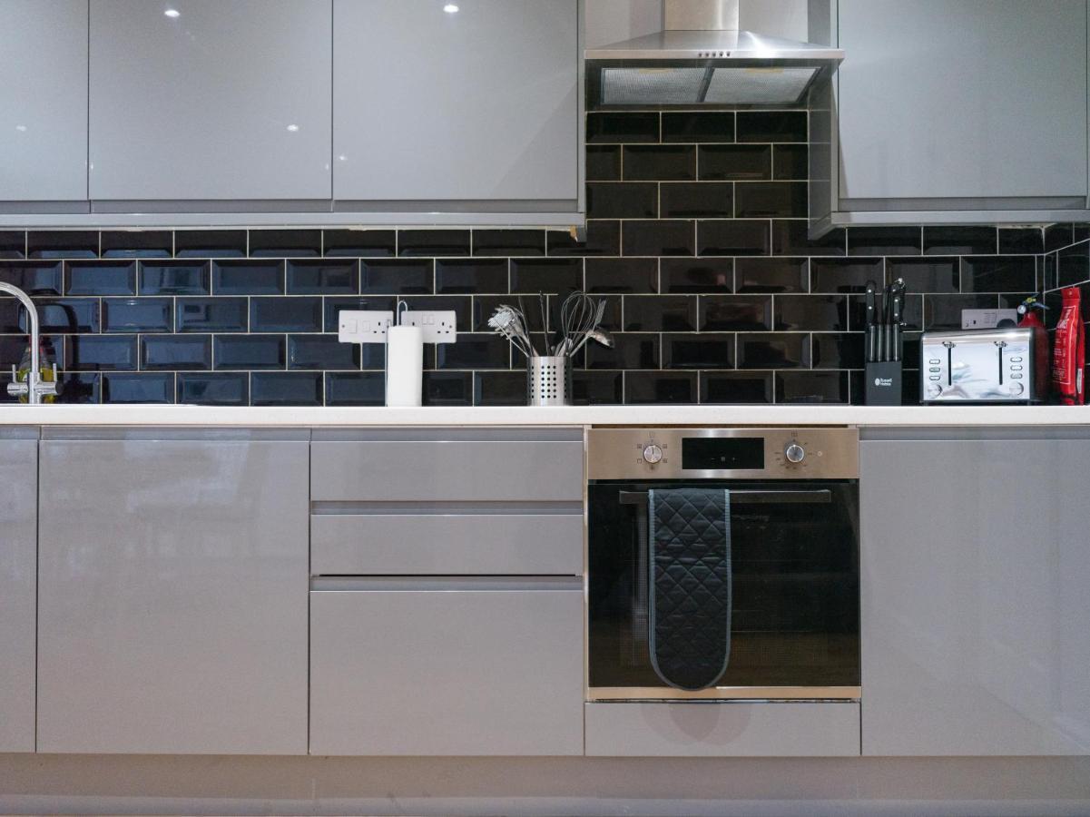 Charming 3-Bed House In Newcastle Upon Tyne Villa Buitenkant foto