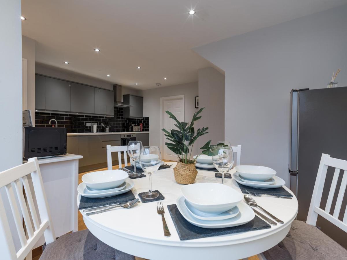 Charming 3-Bed House In Newcastle Upon Tyne Villa Buitenkant foto
